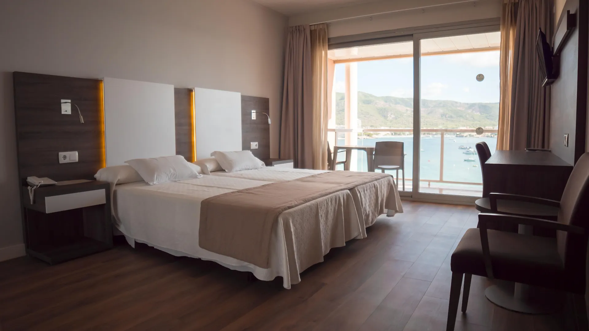 Seramar Hotel Comodoro Playa Palma Nova  Palma Nova (Mallorca)