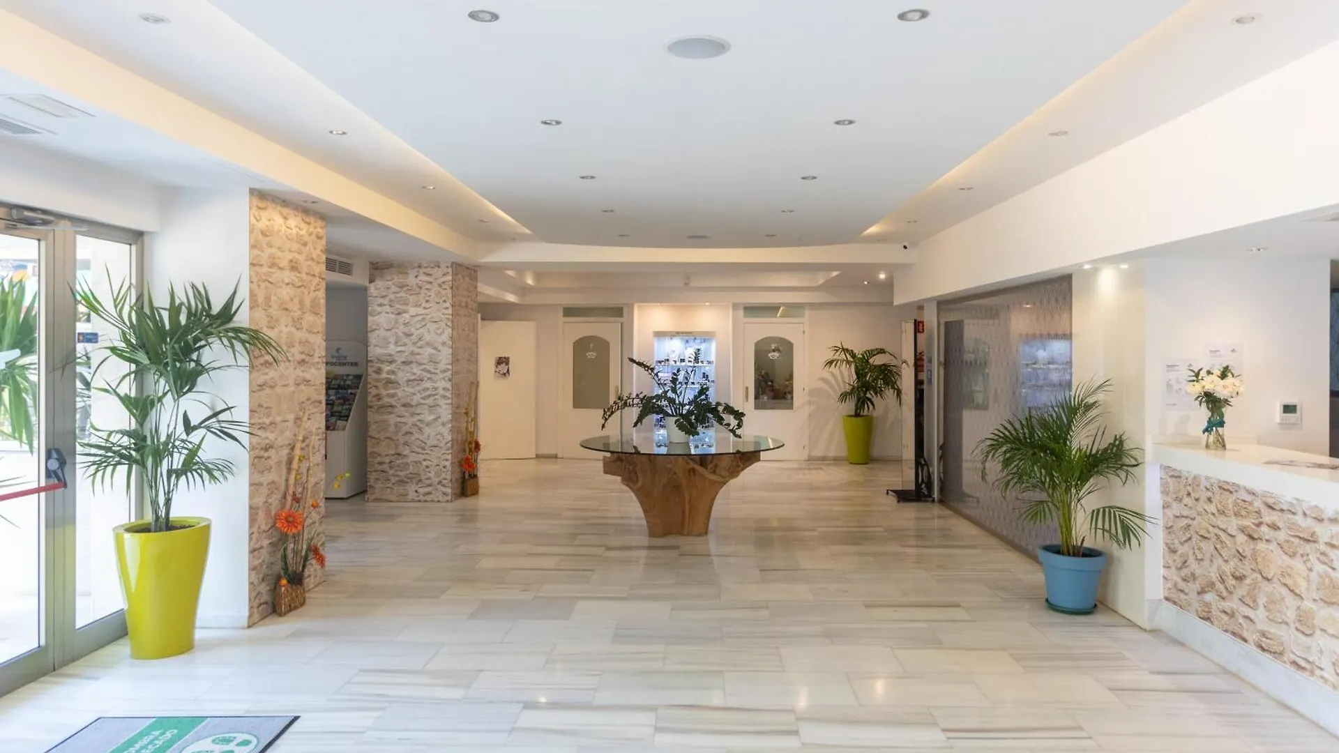 Seramar Hotel Comodoro Playa Palma Nova  Palma Nova (Mallorca)